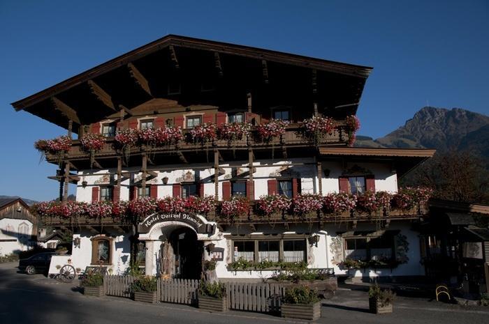 Kaiserhotel Neuwirt Оберндорф  Экстерьер фото